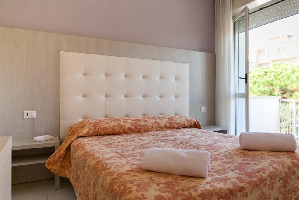 Hotel Suisse Milano Marittima Exterior photo