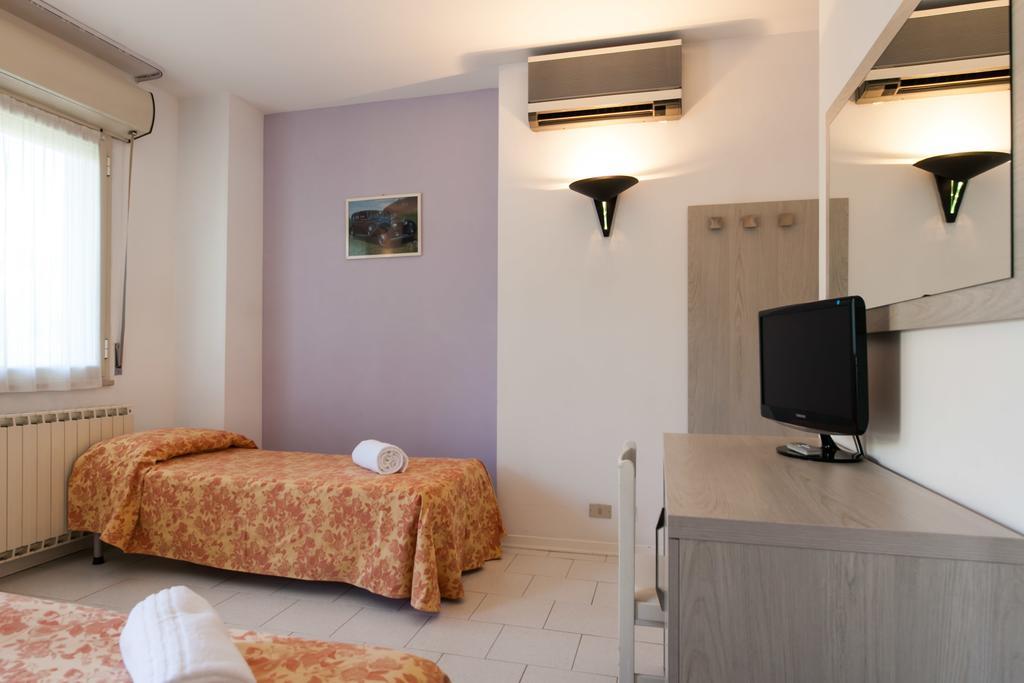 Hotel Suisse Milano Marittima Exterior photo