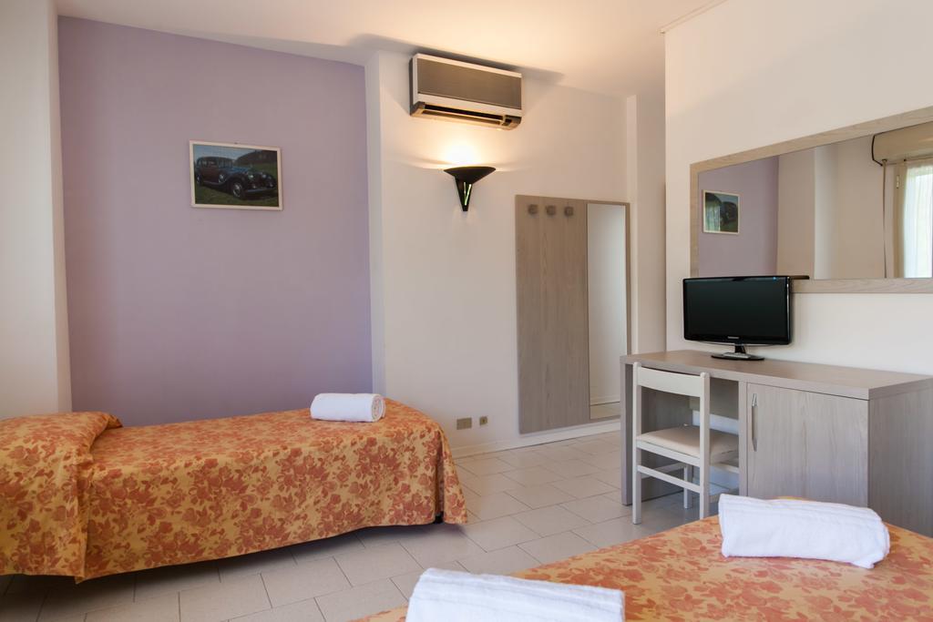 Hotel Suisse Milano Marittima Exterior photo