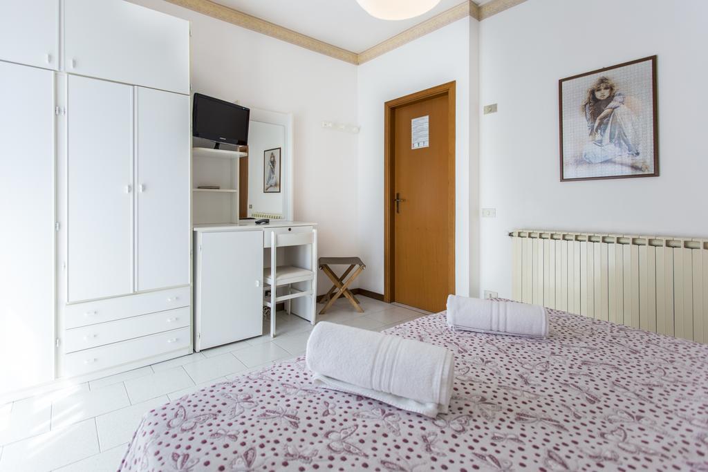 Hotel Suisse Milano Marittima Exterior photo