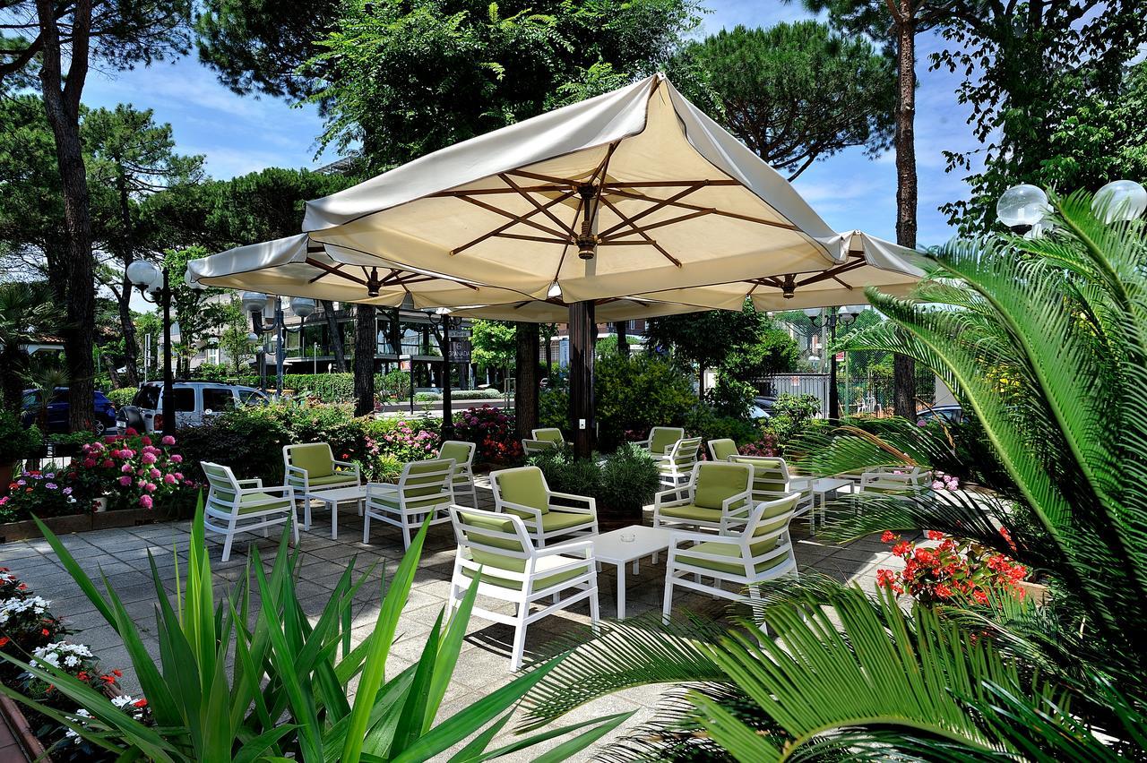 Hotel Suisse Milano Marittima Exterior photo