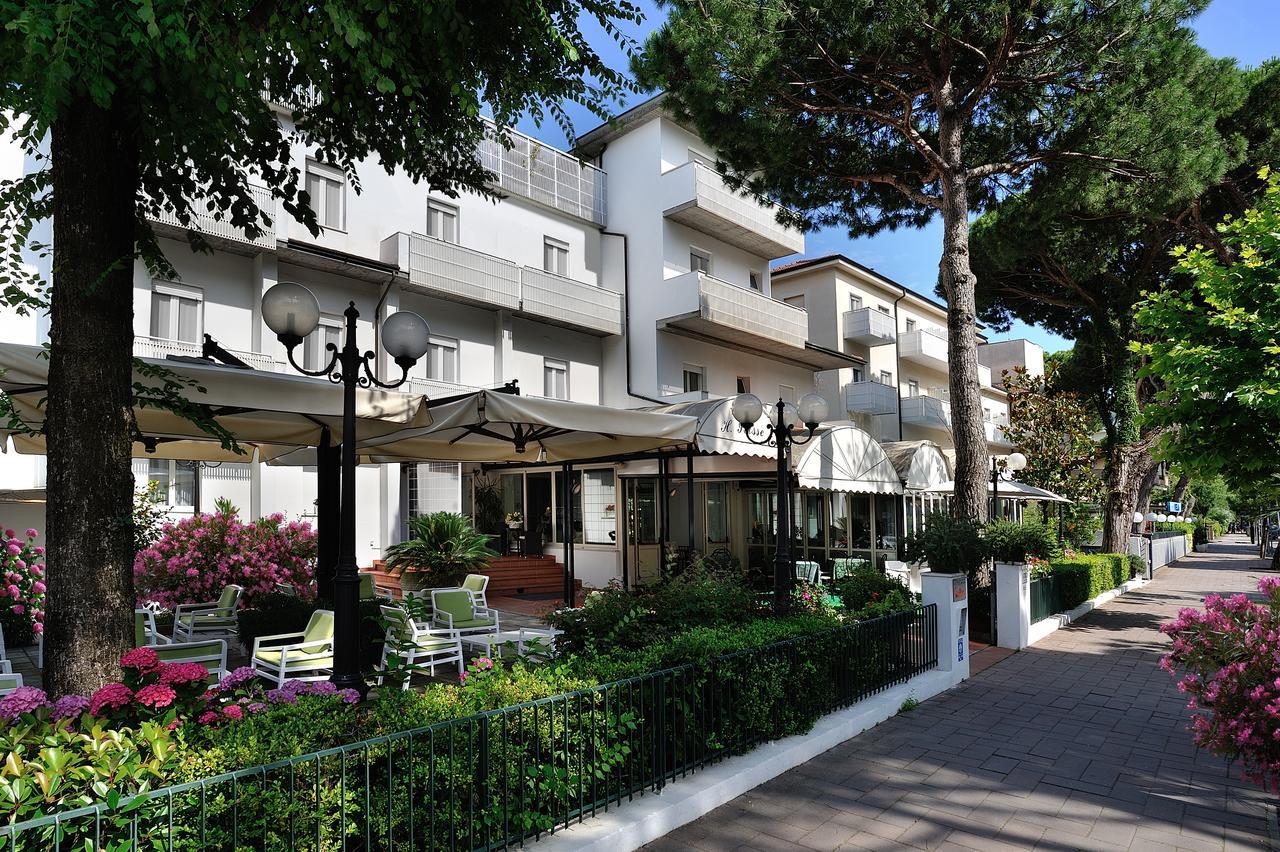 Hotel Suisse Milano Marittima Exterior photo